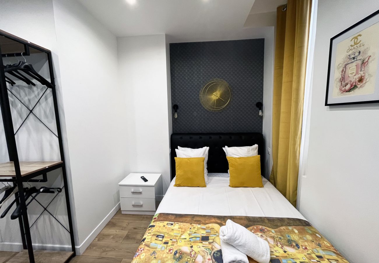Apartment in Paris - 157 A - Chanel 210 Saint Denis