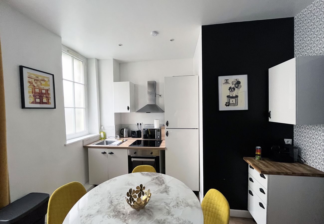 Apartment in Paris - 157 A - Chanel 210 Saint Denis