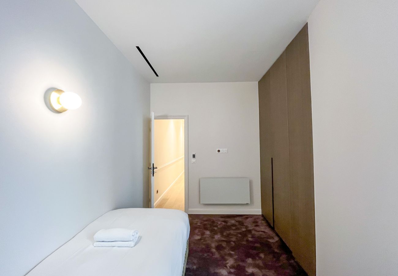 Apartment in Paris - 191 A - Vignon