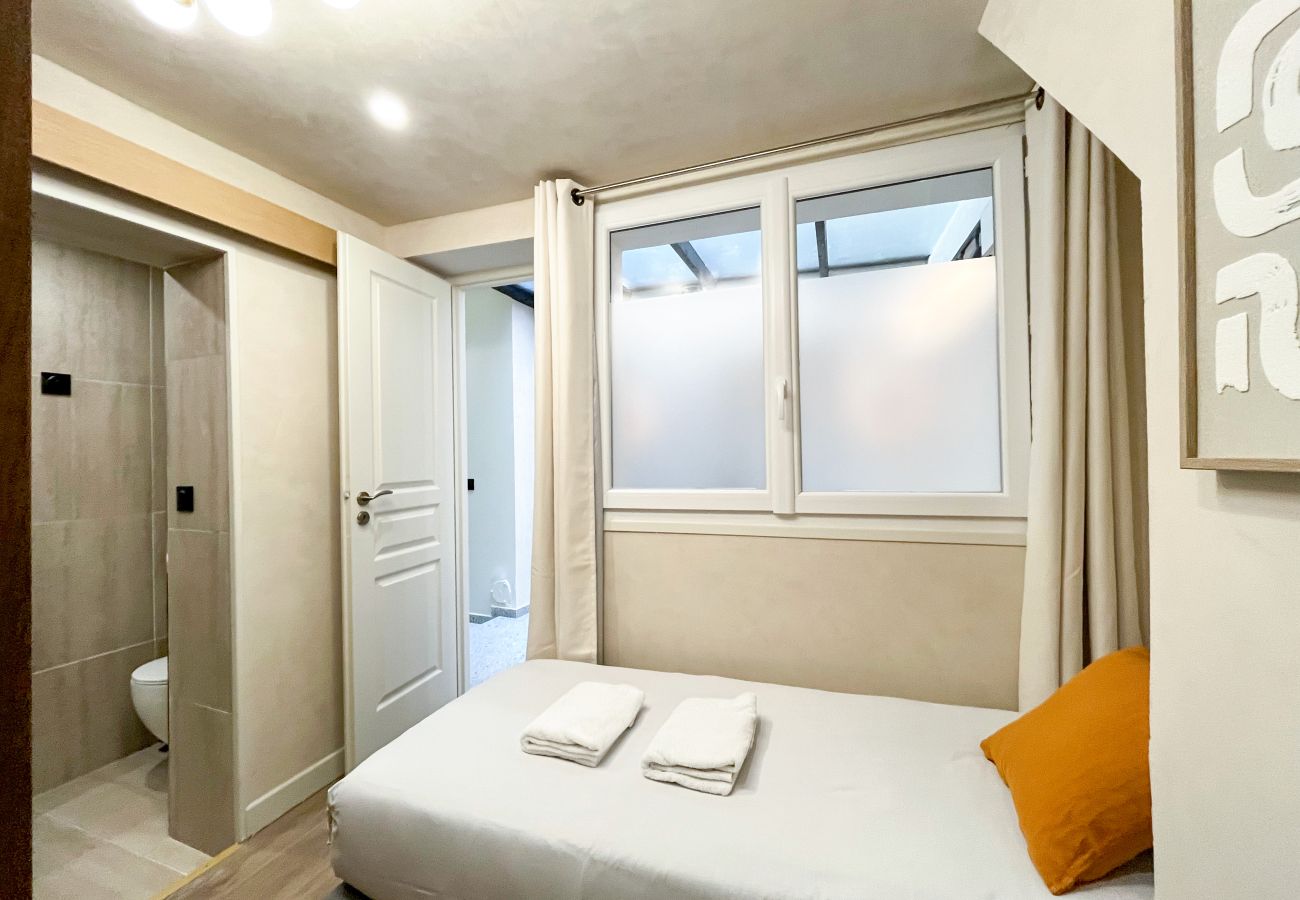 Apartment in Paris - 199 B - Aboukir RDC