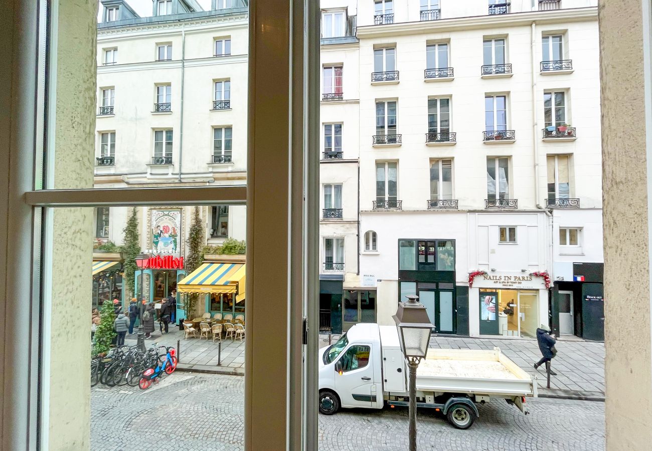 Apartment in Paris - 201 - 249 Saint Denis