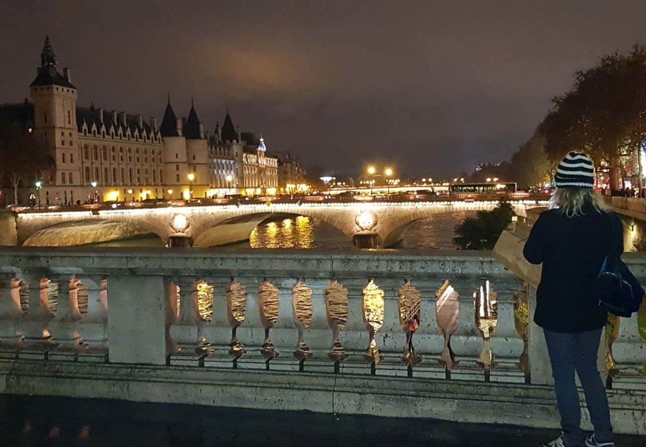 公寓 在 Paris - 128 A- Champs Elysees